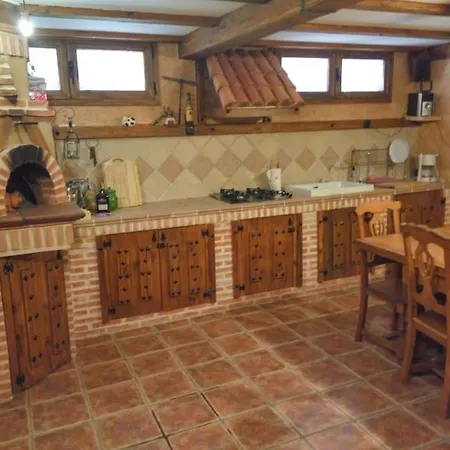 Hébergement de vacances Casa Ribera Del Pisuerga - Piscina Privada Arroyo de la Encomienda